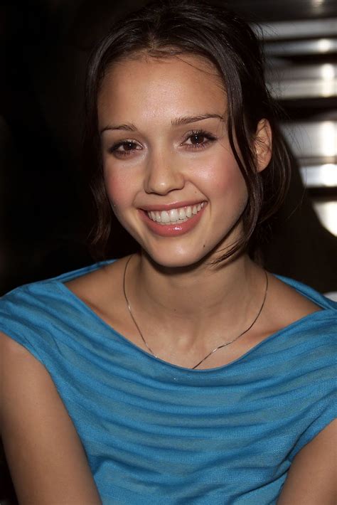 Jessica Alba Archives